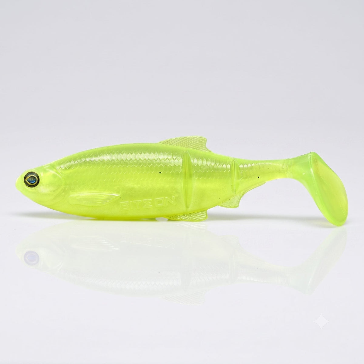 Bite On-Luky Roach Shad-14cm-Lime Perl-De Goeie Vangst
