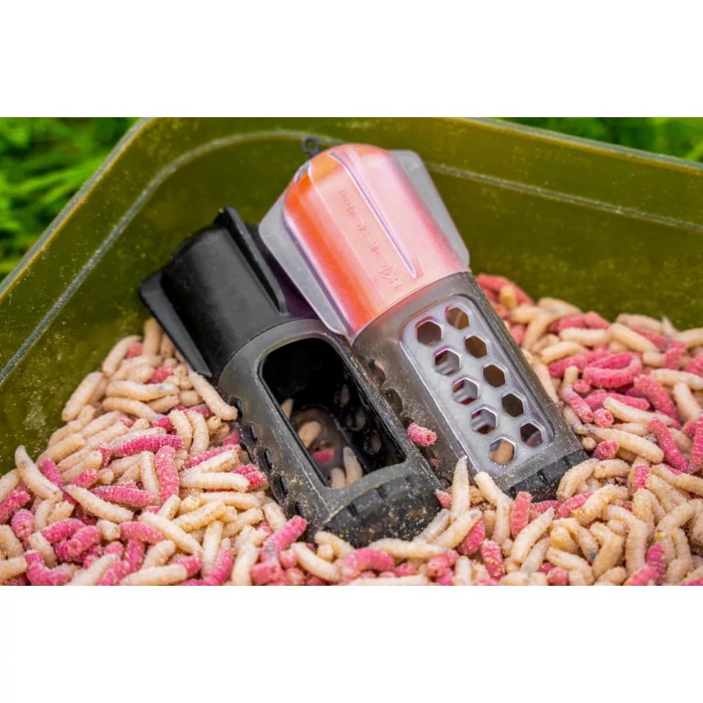 Korum-Floating Window Combi Feeder-Black Top - De Goeie Vangst
