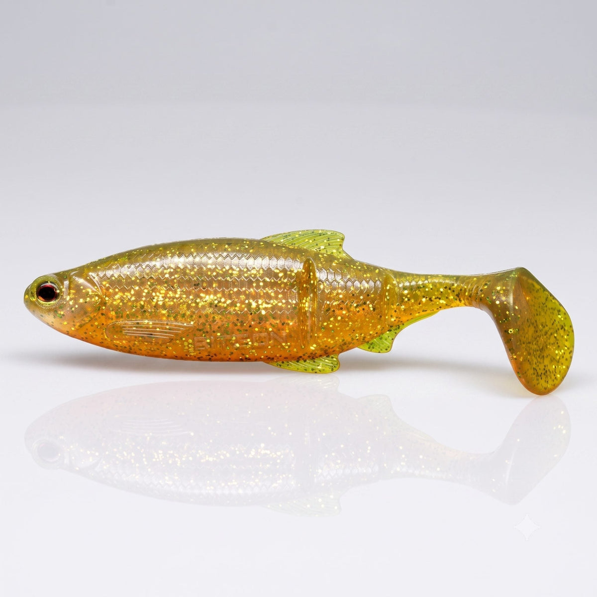 Bite On-Luky Roach Shad-14cm-Caramel Oil-De Goeie Vangst