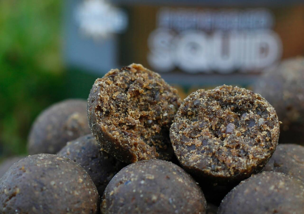 Dynamite Baits - Big Fish Boilies | Peppered Squid | 1kg -  - Hengelsport De Goeie Vangst