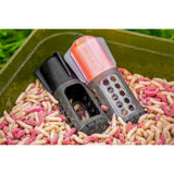 Korum-Floating Window Combi Feeder-Black Top - De Goeie Vangst