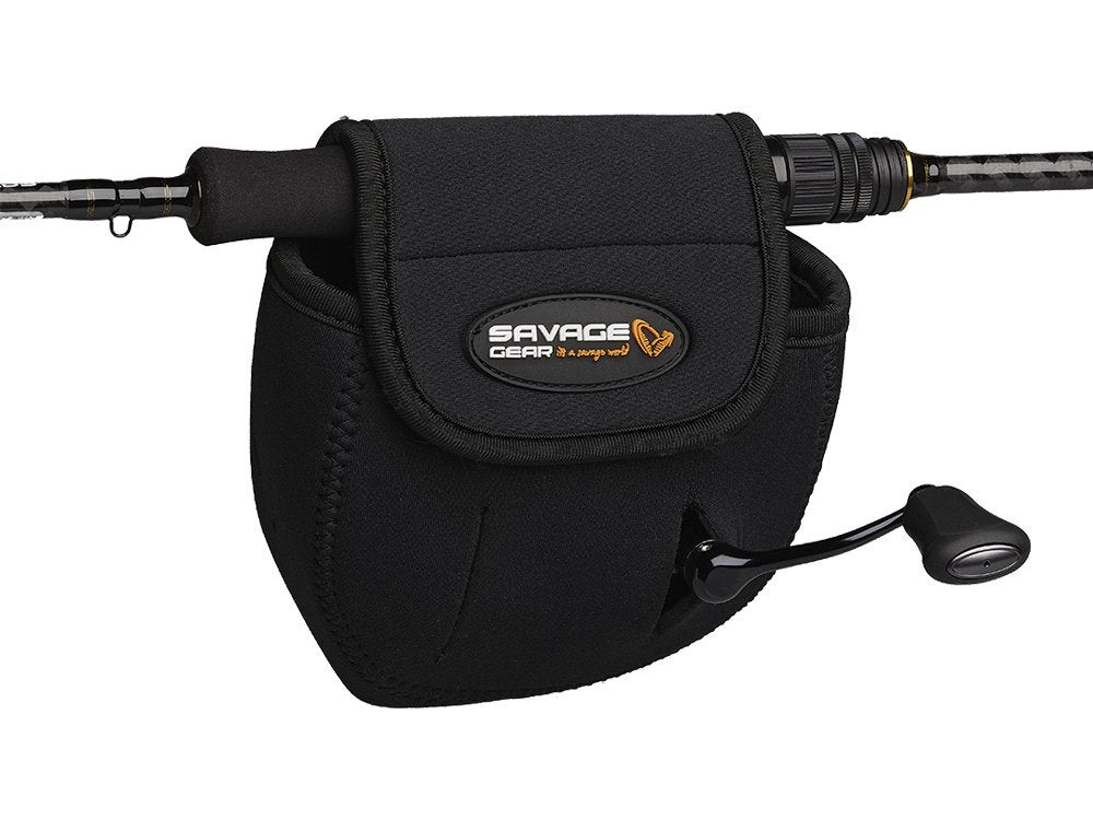 Savage Gear - Neoprene Reel Cover - Hengelsport De Goeie Vangst