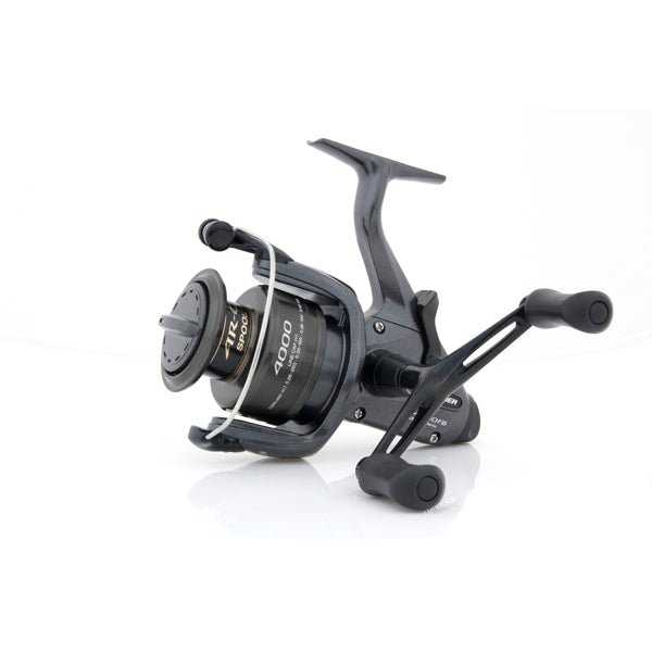 Shimano - Baitrunner DL 4000 FB - Hengelsport De Goeie Vangst